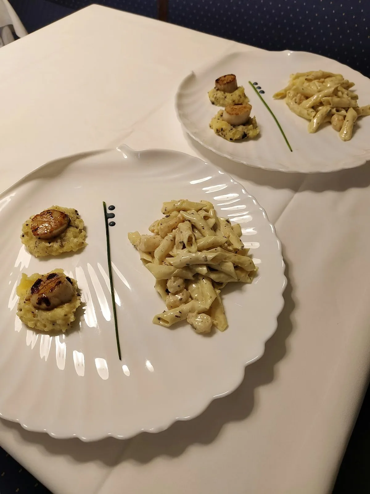 Scallops with pasta